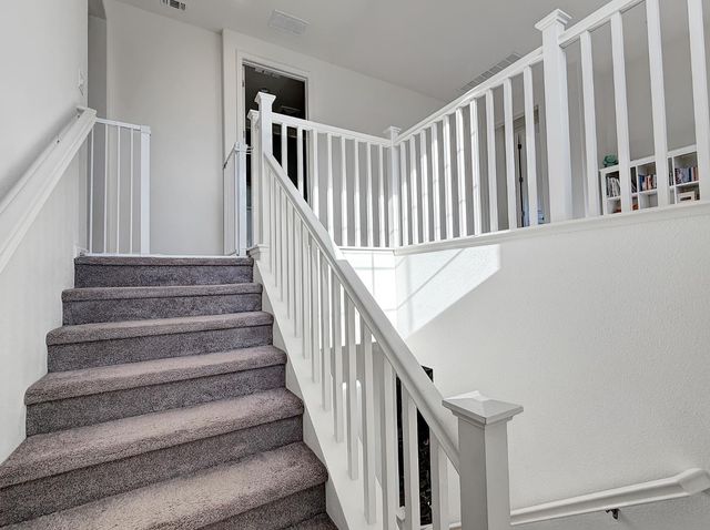 3700 Hovnanian Dr, Sacramento, CA 95834