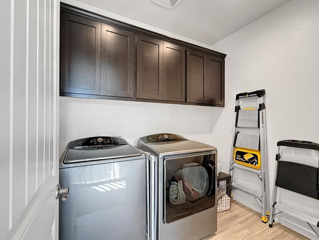 3700 Hovnanian Dr, Sacramento, CA 95834