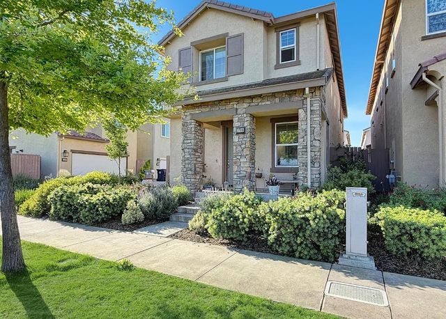 3700 Hovnanian Dr, Sacramento, CA 95834