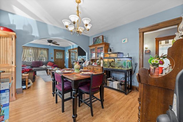 731 Monroe AVENUE, Racine, WI 53405