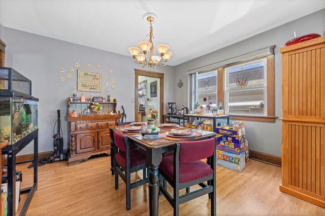 731 Monroe AVENUE, Racine, WI 53405