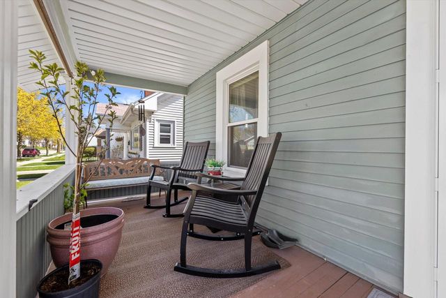 731 Monroe AVENUE, Racine, WI 53405