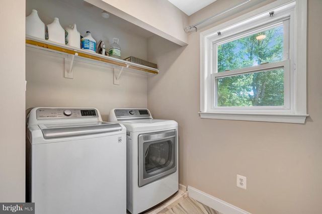 12203 SUGAR MAPLE DR, Herndon, VA 20170