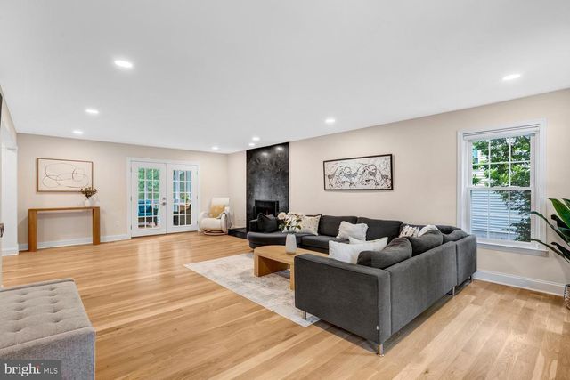 12203 SUGAR MAPLE DR, Herndon, VA 20170