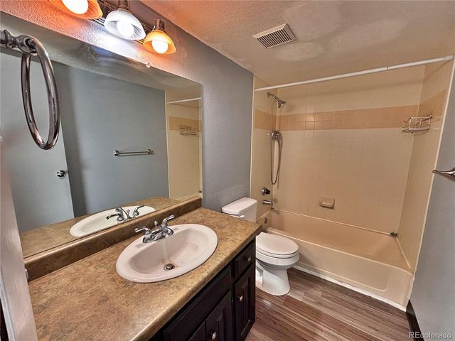 4760 S Wadsworth Boulevard C203, Littleton, CO 80123