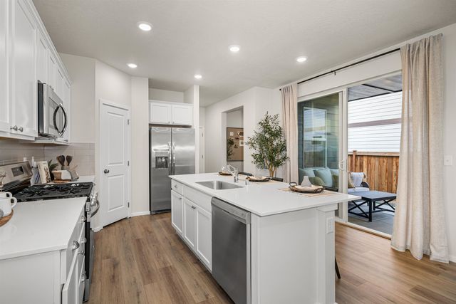 2625 N Kestrel Ln, Liberty Lake, WA 99019