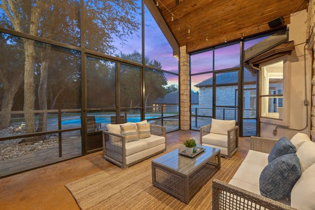 9310 Summer Sky DR, Austin, TX 78736