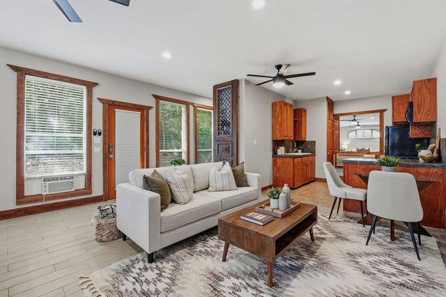 9310 Summer Sky DR, Austin, TX 78736