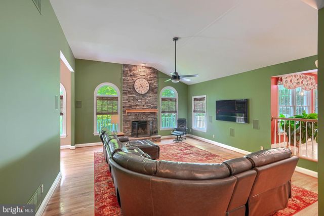 13908 FOXLAND RD, Phoenix, MD 21131