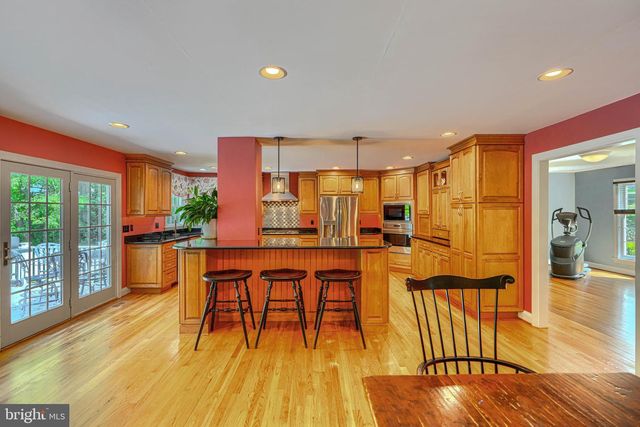 13908 FOXLAND RD, Phoenix, MD 21131