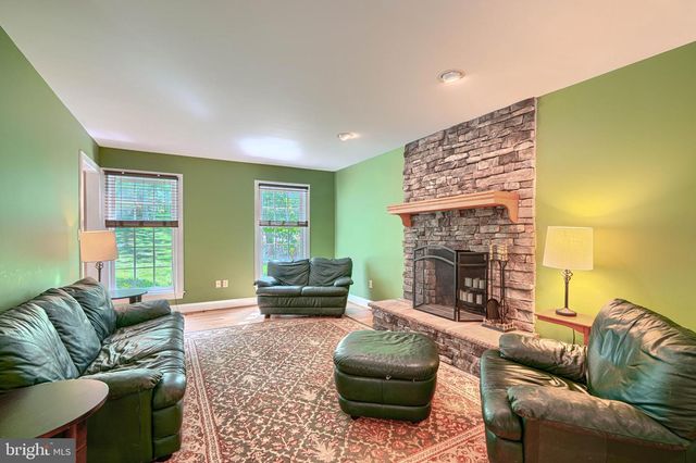 13908 FOXLAND RD, Phoenix, MD 21131