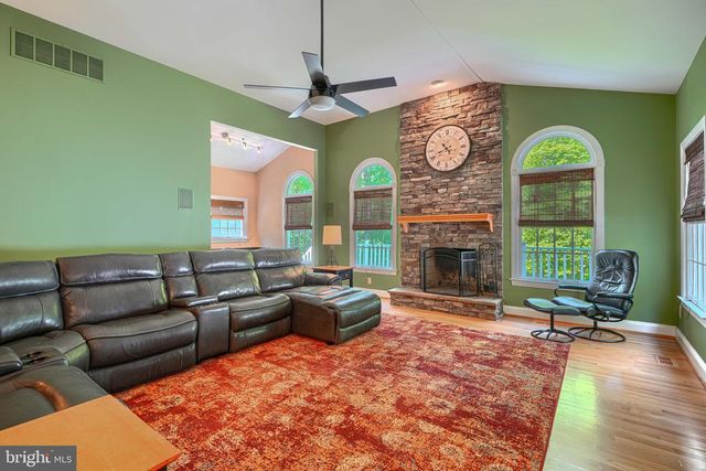 13908 FOXLAND RD, Phoenix, MD 21131