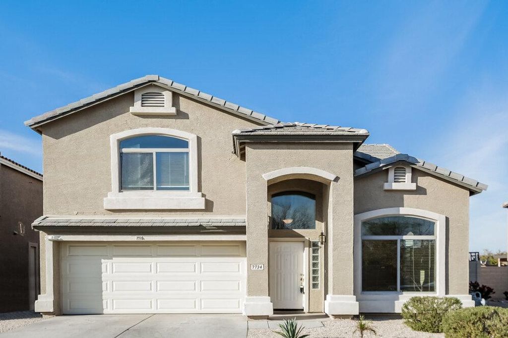 7734 S 47th Lane, Laveen, AZ 85339