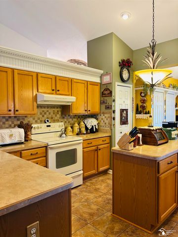 17029 Pintail Drive, Brownstown Twp, MI 48173
