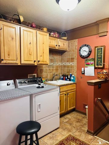 17029 Pintail Drive, Brownstown Twp, MI 48173