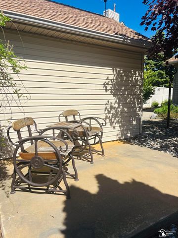 17029 Pintail Drive, Brownstown Twp, MI 48173