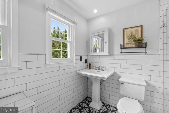 9030 MANORDALE LN, Ellicott City, MD 21042