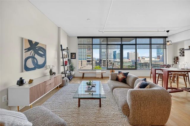 1100 South Hope St 1006, Los Angeles, CA 90015