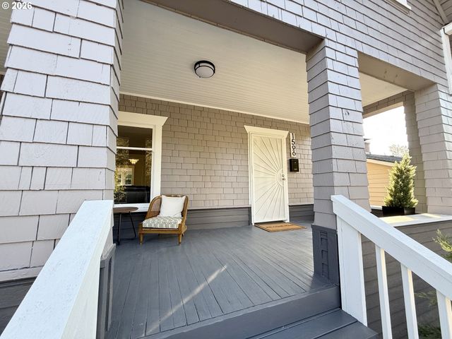 1596 Ne CHEMEKETA St, Salem, OR 97301