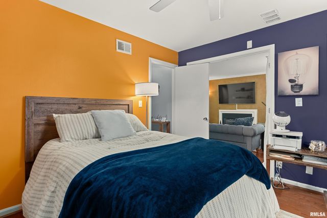 4900 N Knoxville Ave Apt 116A, Peoria, IL 61614