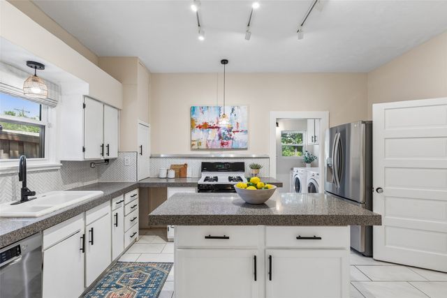 802 Turner Avenue, Dallas, TX 75208