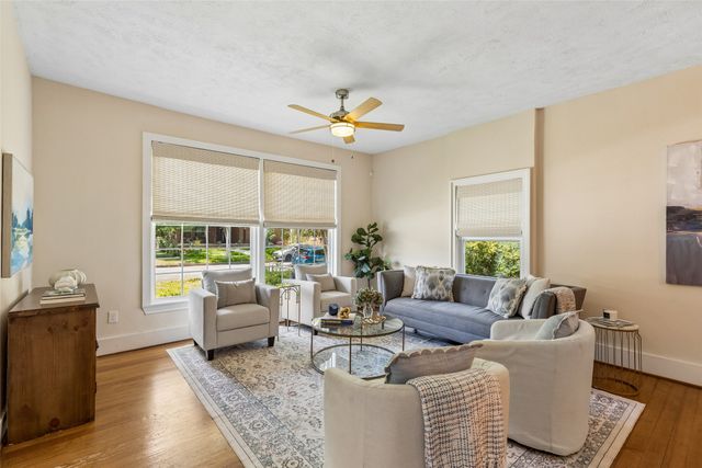 802 Turner Avenue, Dallas, TX 75208