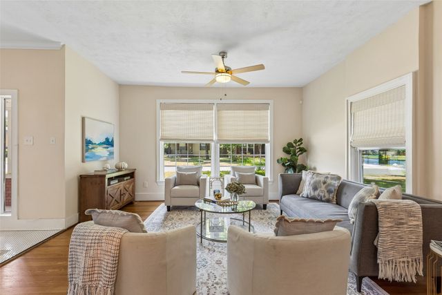 802 Turner Avenue, Dallas, TX 75208