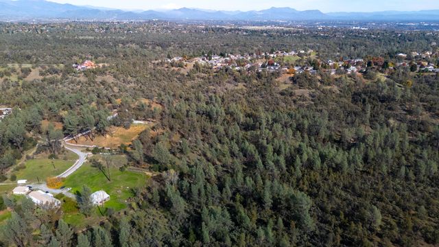 4200 Sunglow Drive, Redding, CA 96001