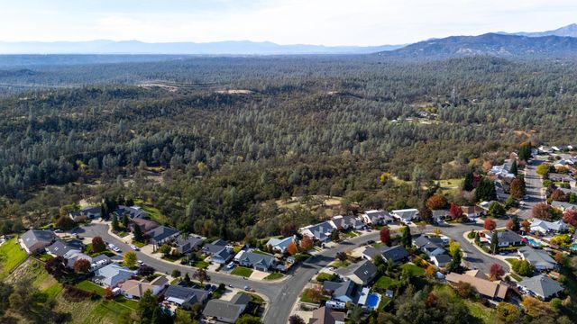 4200 Sunglow Drive, Redding, CA 96001