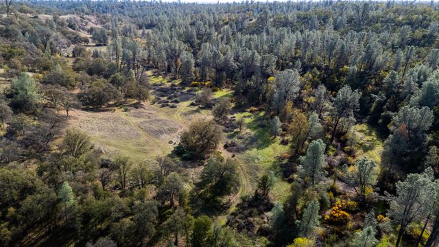 4200 Sunglow Drive, Redding, CA 96001