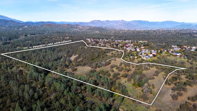 4200 Sunglow Drive, Redding, CA 96001