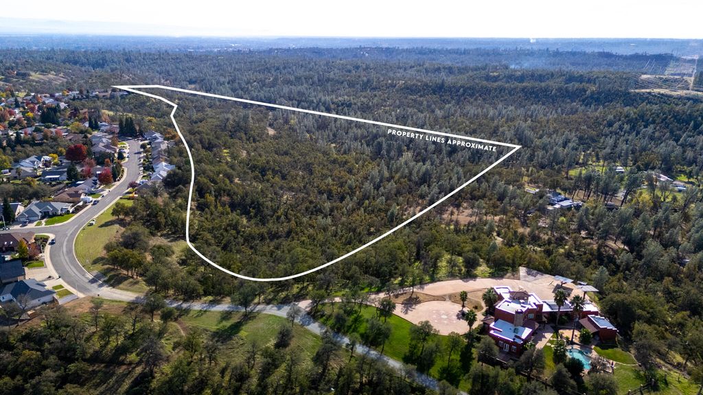 4200 Sunglow Drive, Redding, CA 96001