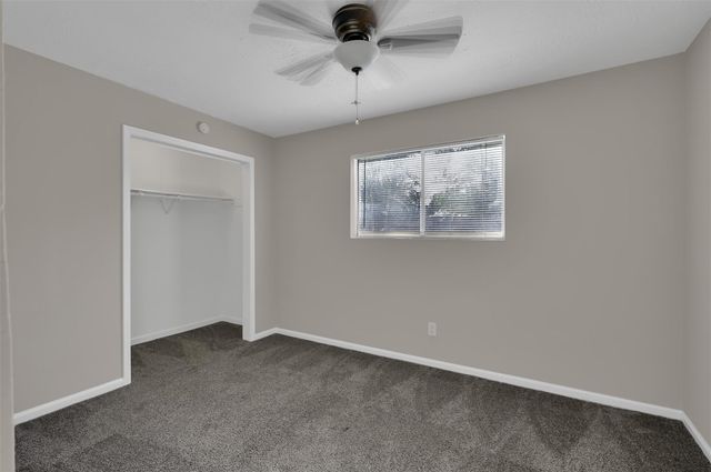 1018 Surrey Court, Tomball, TX 77375