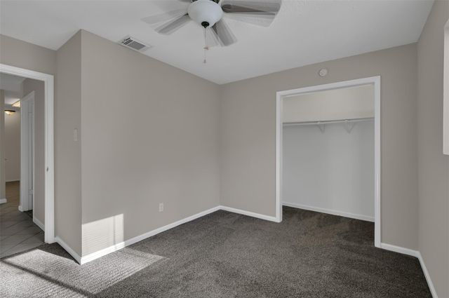1018 Surrey Court, Tomball, TX 77375