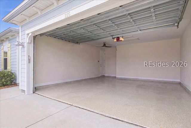 225 Summertime Pl, Hardeeville, SC 29927