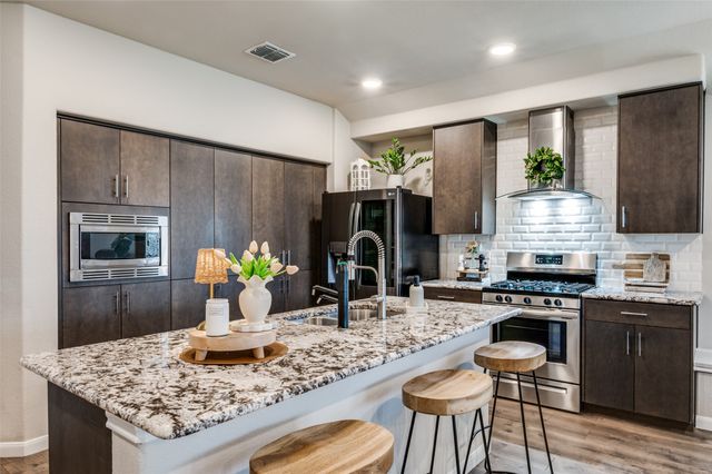 3304 Adobe Vista, Aubrey, TX 76227