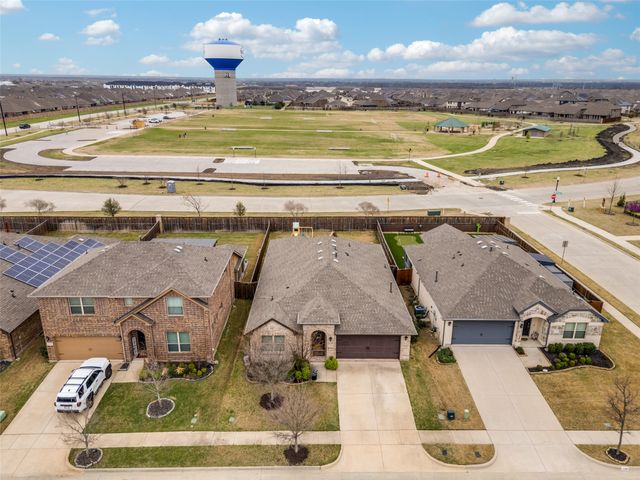 3304 Adobe Vista, Aubrey, TX 76227