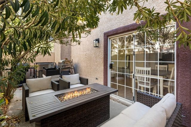 2604 Glen Green Avenue, Henderson, NV 89074