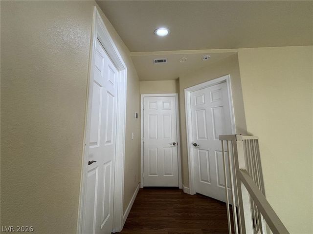 2604 Glen Green Avenue, Henderson, NV 89074