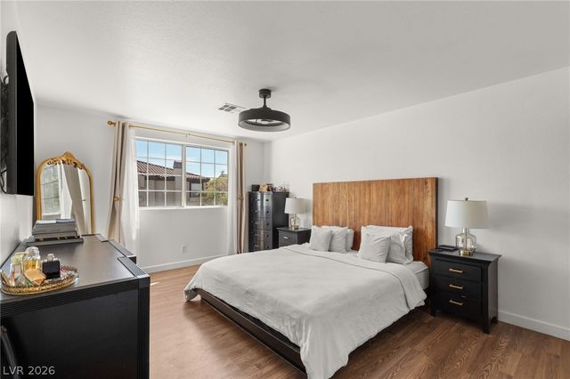 2604 Glen Green Avenue, Henderson, NV 89074