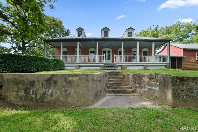 205 E 8th Street, Hermann, MO 65041