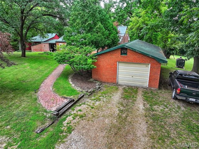 205 E 8th Street, Hermann, MO 65041