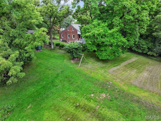 205 E 8th Street, Hermann, MO 65041