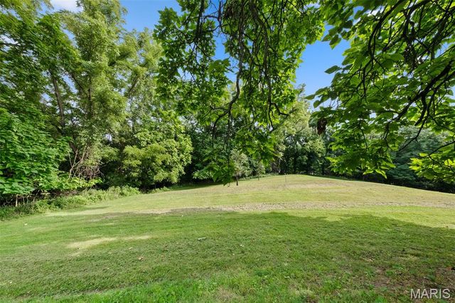 205 E 8th Street, Hermann, MO 65041