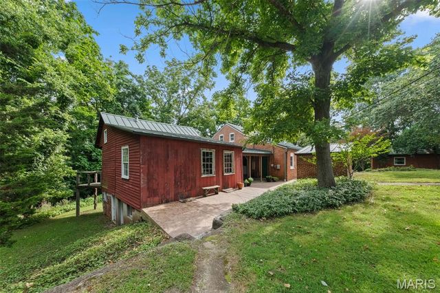 205 E 8th Street, Hermann, MO 65041