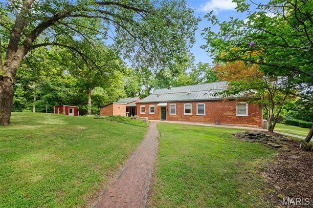 205 E 8th Street, Hermann, MO 65041