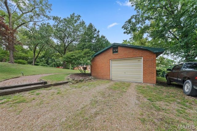 205 E 8th Street, Hermann, MO 65041