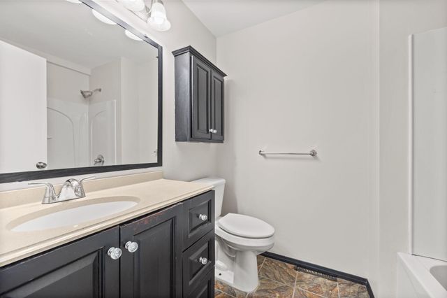 1049 Greenhaven Drive, Vadnais Heights, MN 55127