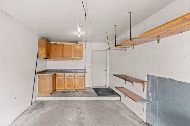 1049 Greenhaven Drive, Vadnais Heights, MN 55127