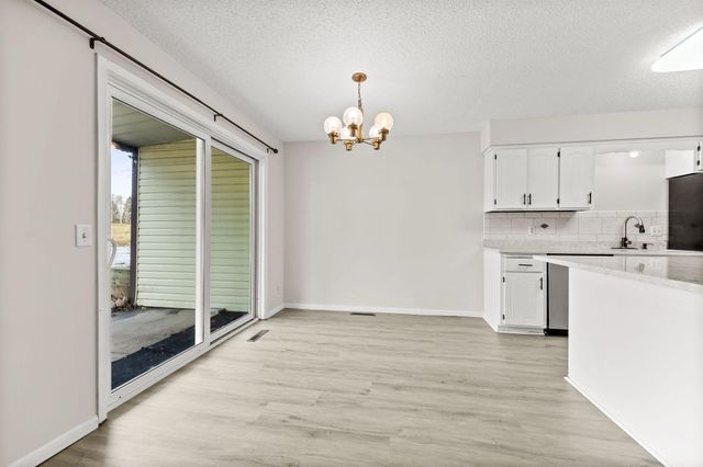 1049 Greenhaven Drive, Vadnais Heights, MN 55127